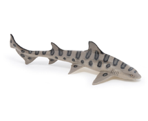 Figura di squalo leopardo PA-56056 Papo 1