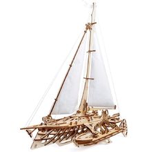Trimarano Merihobus modello meccanico U-70059 Ugears 1