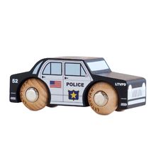 Auto Sam No 41 TV-GT255 Le Toy Van 1