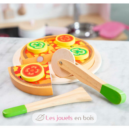 Pizza in legno da tagliare NCT10587 New Classic Toys 4