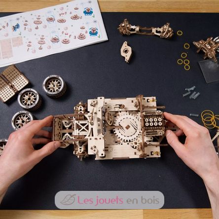 UGT-24 Auto da Endurance modello meccanico U-70267 Ugears 5