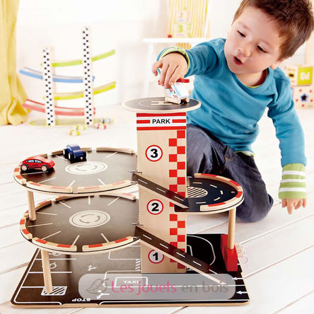 Garage su più livelli HA-E3002 Hape Toys 5