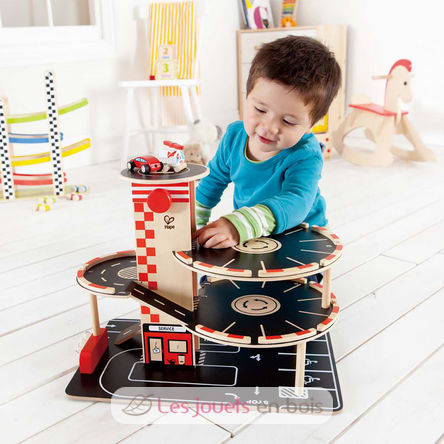 Garage su più livelli HA-E3002 Hape Toys 7