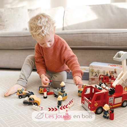 Camion dei pompieri con personaggi TL8367 Tender Leaf Toys 3